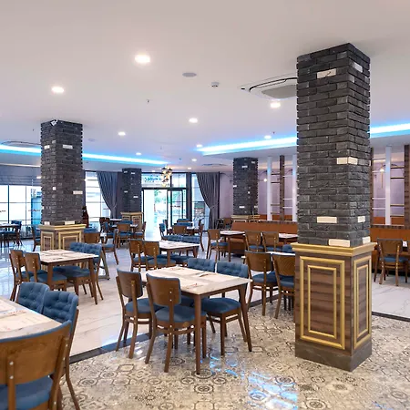 Royal Towers Lara 4*
